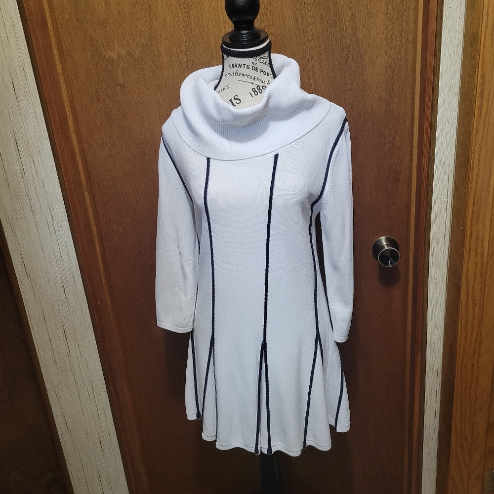 Grace Knit Dressing Md white cowl neck dress with black